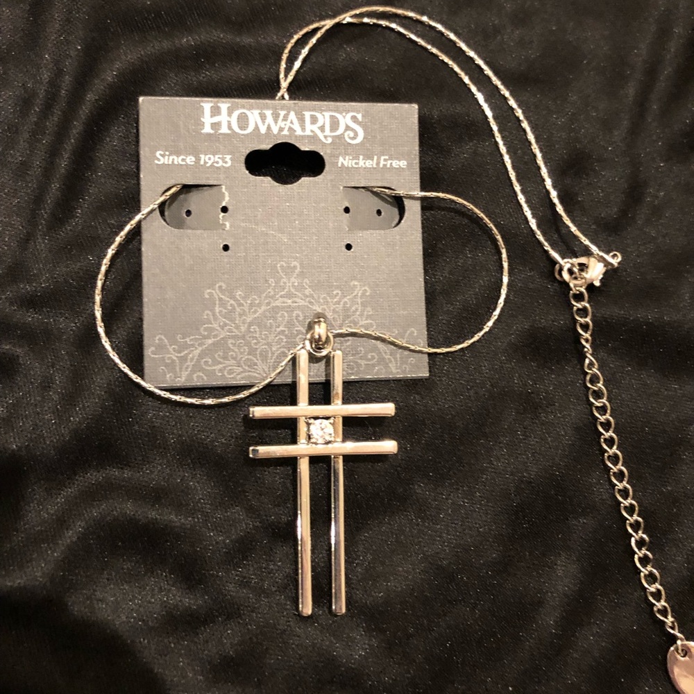Beautiful Cross Pendant Necklace